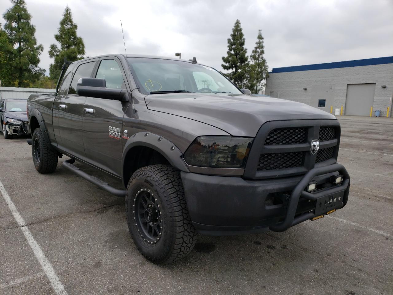 RAM 2500 SLT 2017 with VIN 3C6UR4ML3HG678291 - Photo from auction