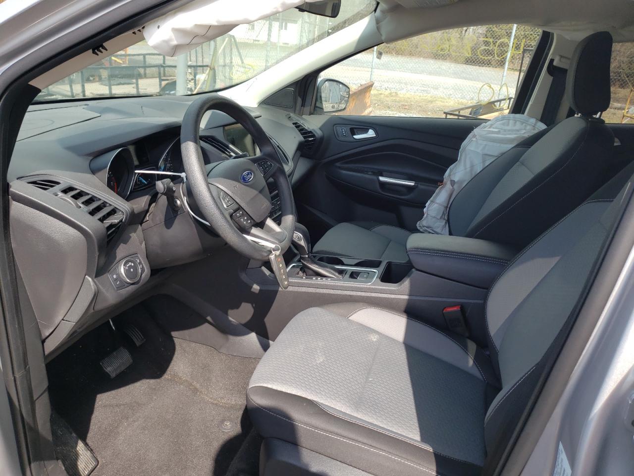 Photo 5 from auction – 2019 FORD ESCAPE SE with VIN 1FMCU9GDXKUB84417