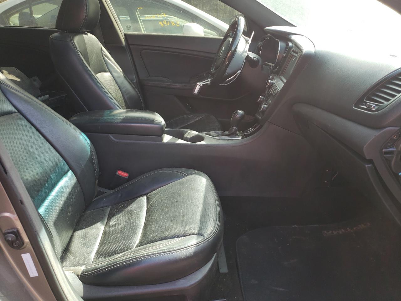 Photo 5 from auction – 2013 KIA OPTIMA SX with VIN 5XXGR4A60DG210665