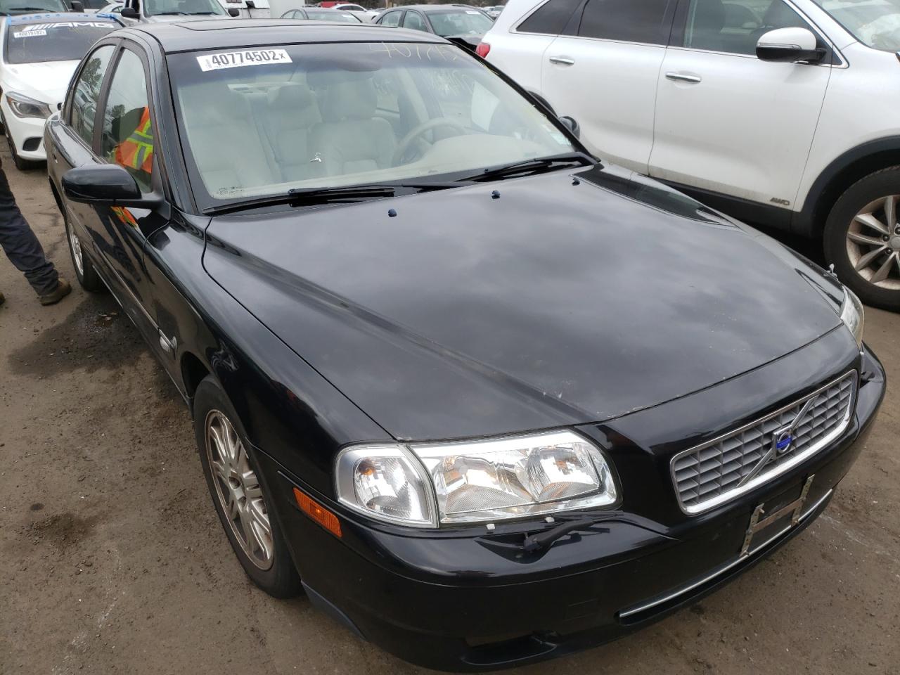 VOLVO S80 2004 with VIN YV1TH59H041374534 - Photo from auction