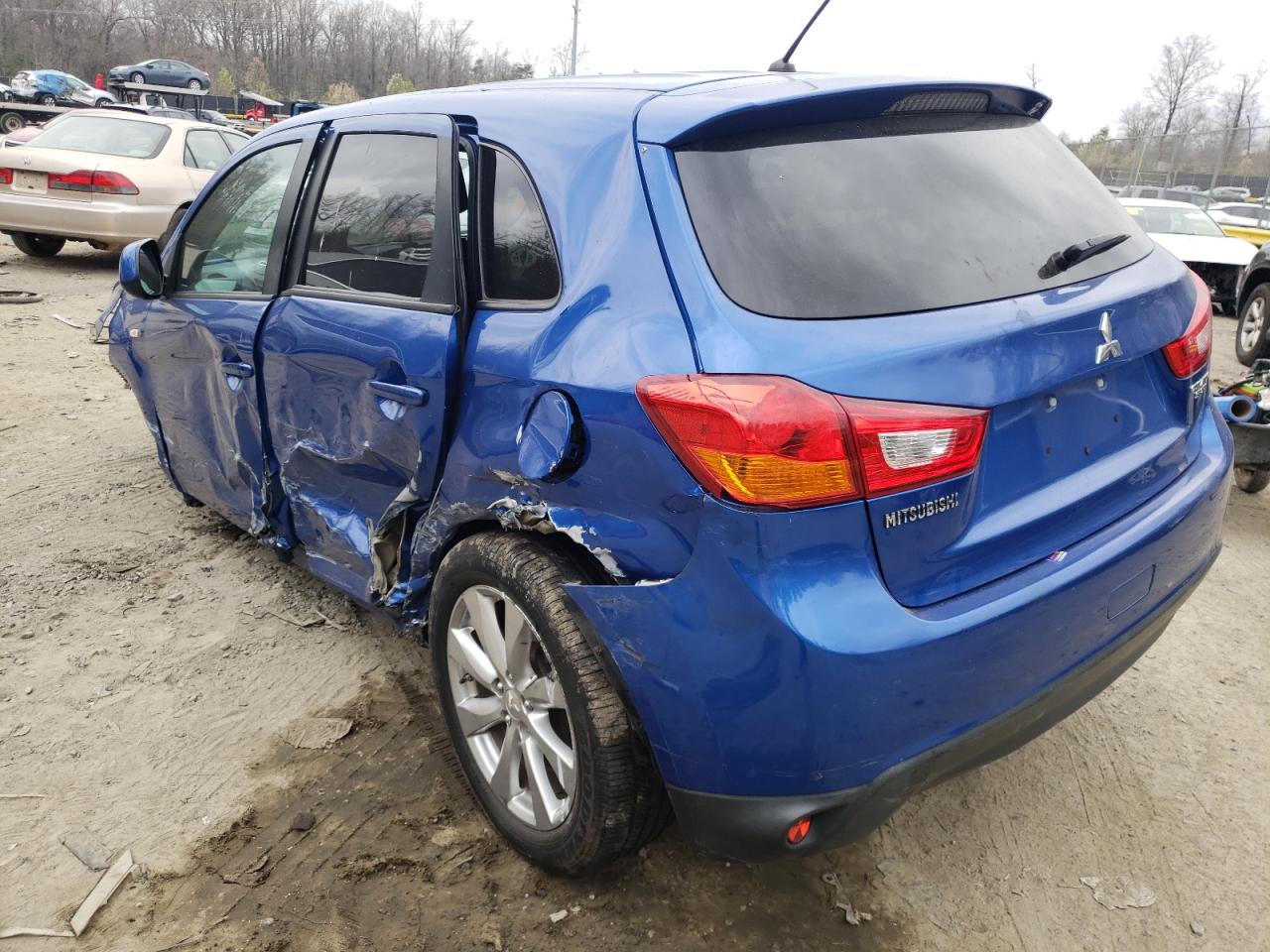 Photo 3 from auction – 2015 MITSUBISHI OUTLANDER with VIN 4A4AP3AU0FE052705