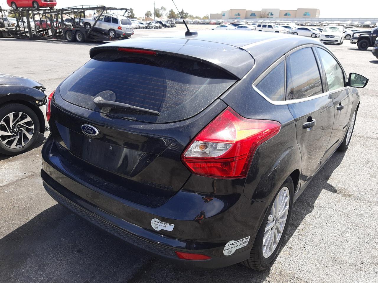 Photo 4 from auction – 2013 FORD FOCUS BEV with VIN 1FADP3R41DL222268