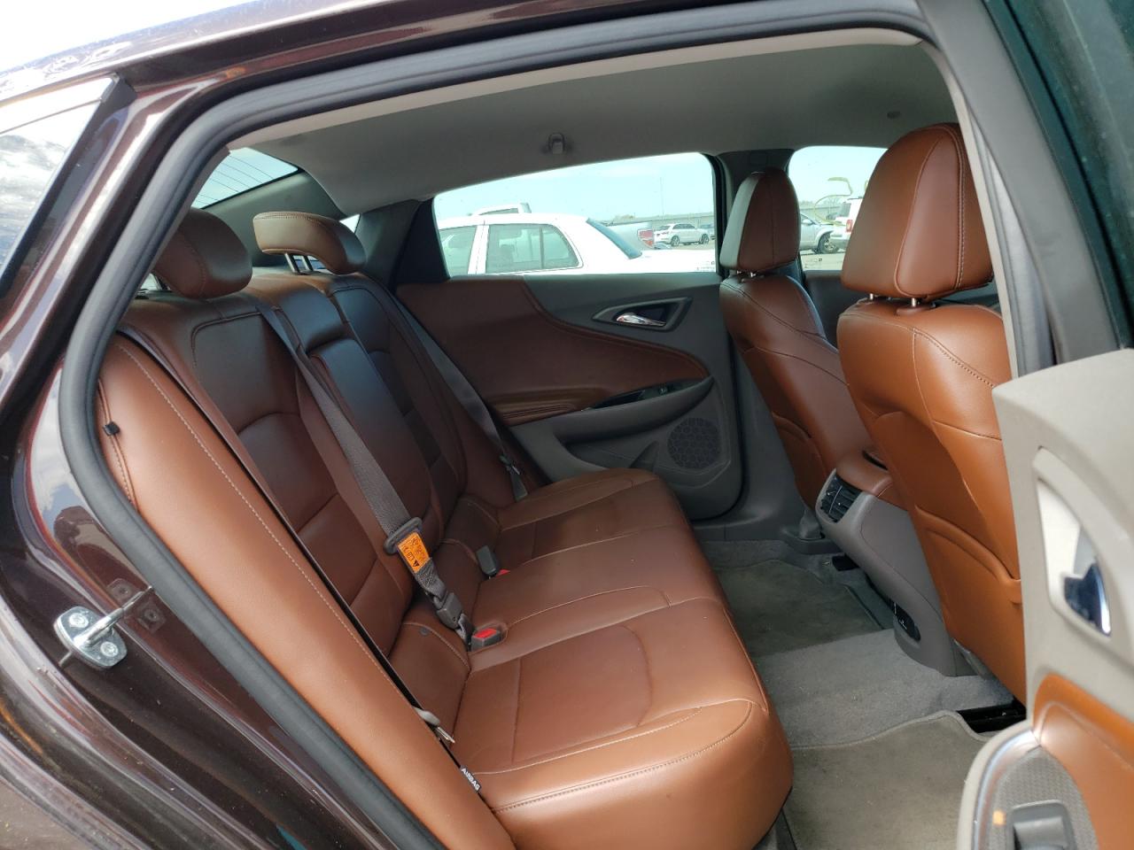Photo 6 from auction – 2016 CHEVROLET MALIBU LT with VIN 1G1ZE5ST7GF342526