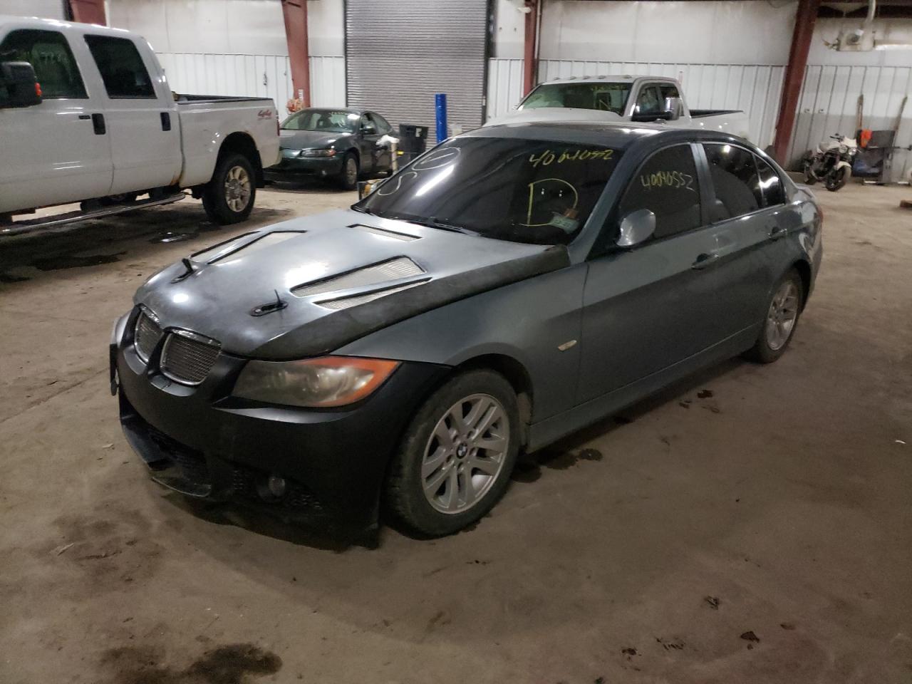 Photo 2 from auction – 2006 BMW 325 XI with VIN WBAVD13526KV01344