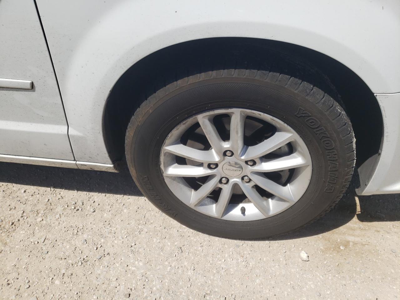 Photo 9 from auction – 2014 DODGE GRAND CARA with VIN 2C4RDGCG8ER127718