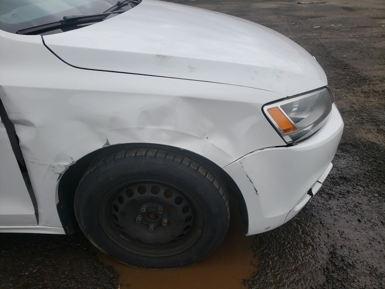 Photo 9 from auction – 2013 VOLKSWAGEN JETTA BASE with VIN 3VW2K7AJ1DM378802
