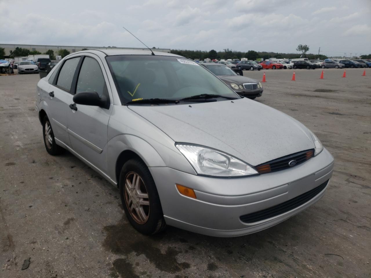 FORD FOCUS SE C 2004 with VIN 1FAFP34ZX4W139545 - Photo from auction