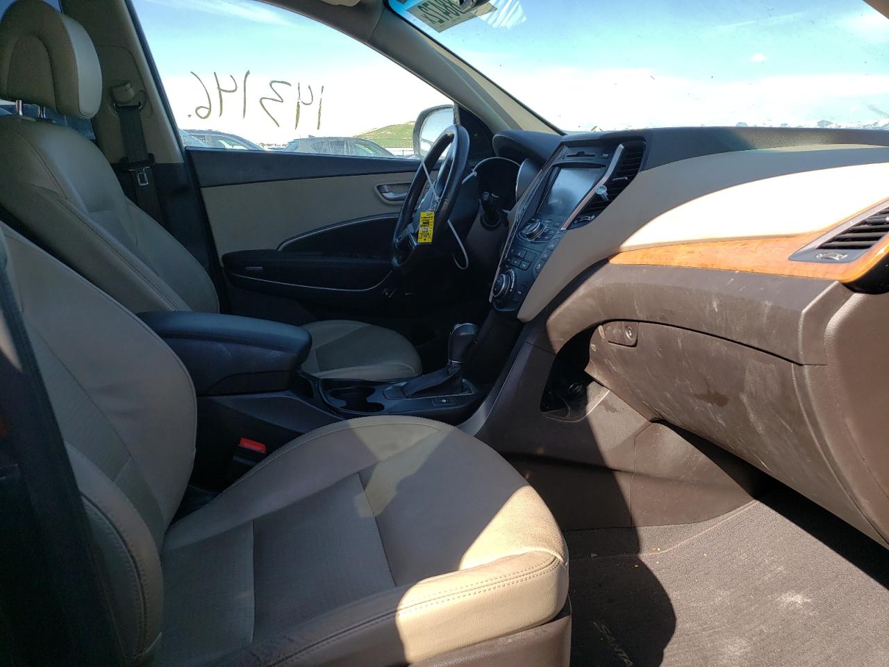 Photo 5 from auction – 2014 HYUNDAI SANTA FE G with VIN KM8SR4HF1EU072139