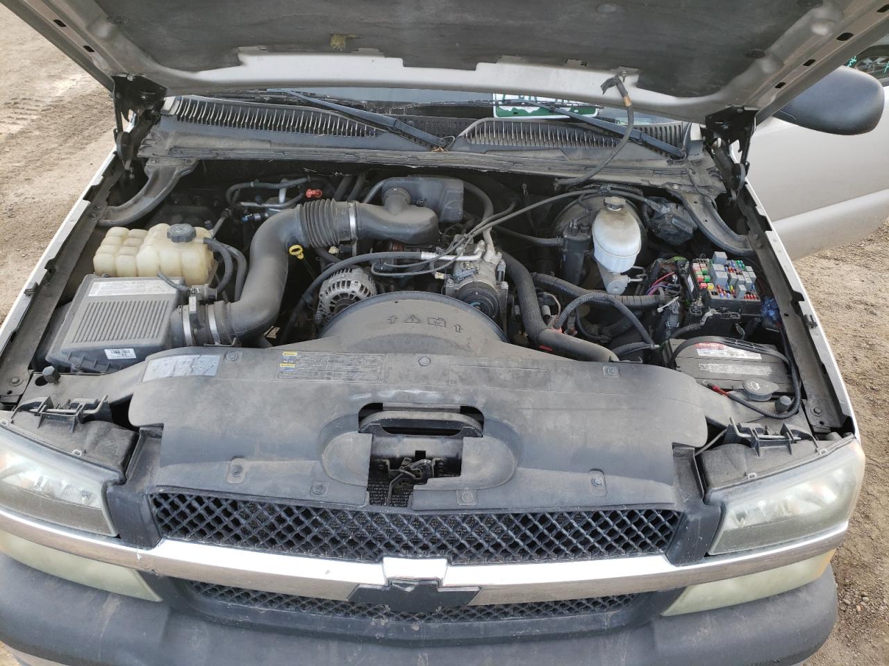 Photo 7 from auction – 2004 CHEVROLET SILVERADO with VIN 1GCEC14XX4Z196606
