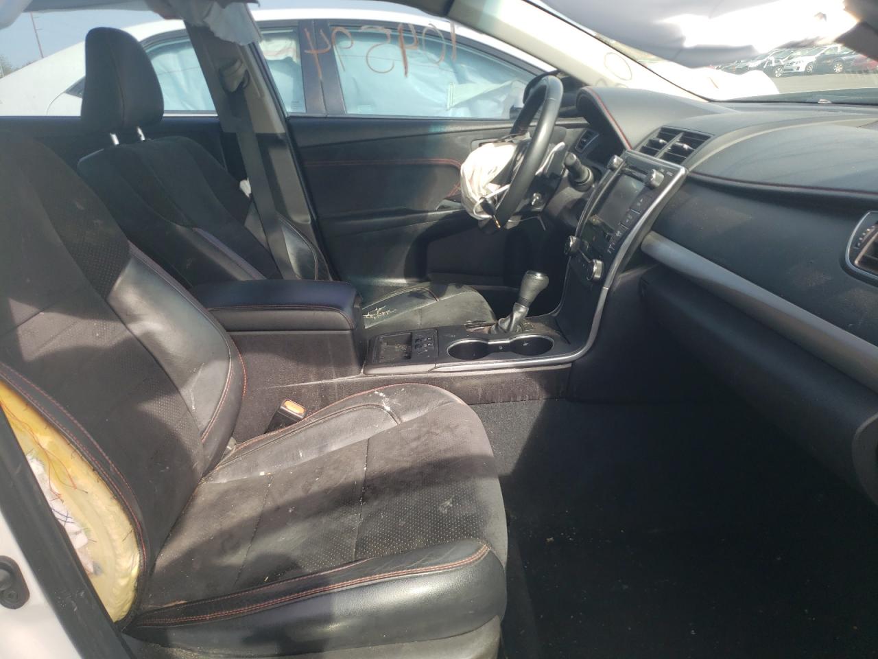 Photo 5 from auction – 2015 TOYOTA CAMRY LE with VIN 4T1BF1FK9FU024719
