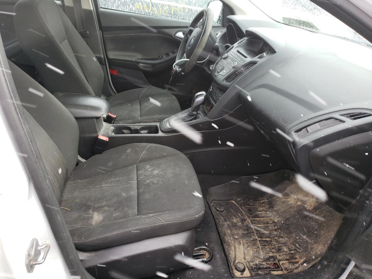 Photo 5 from auction – 2015 FORD FOCUS SE with VIN 1FADP3F2XFL312492