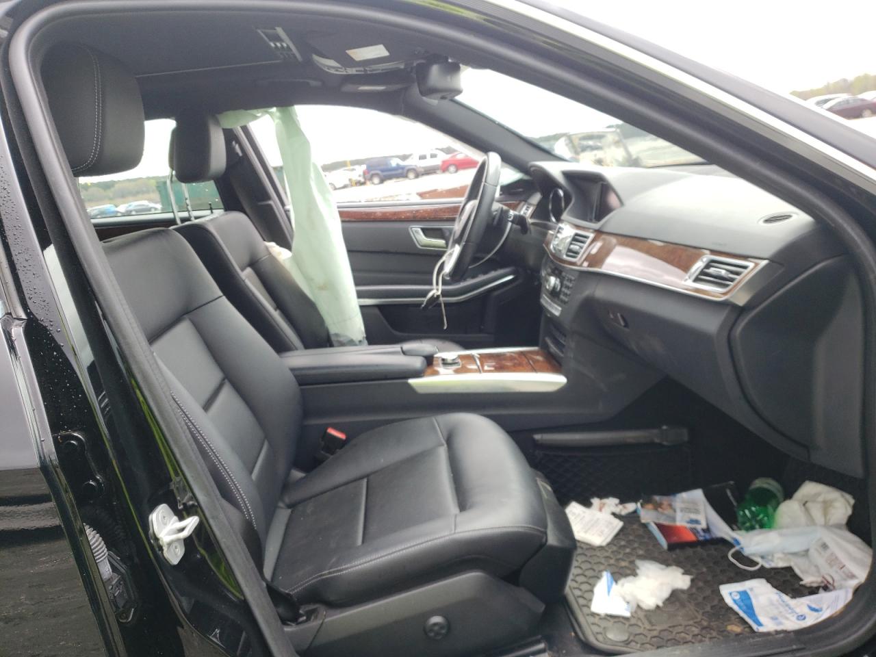 Photo 5 from auction – 2014 MERCEDES-BENZ E 350 with VIN WDDHF5KB1EB025990