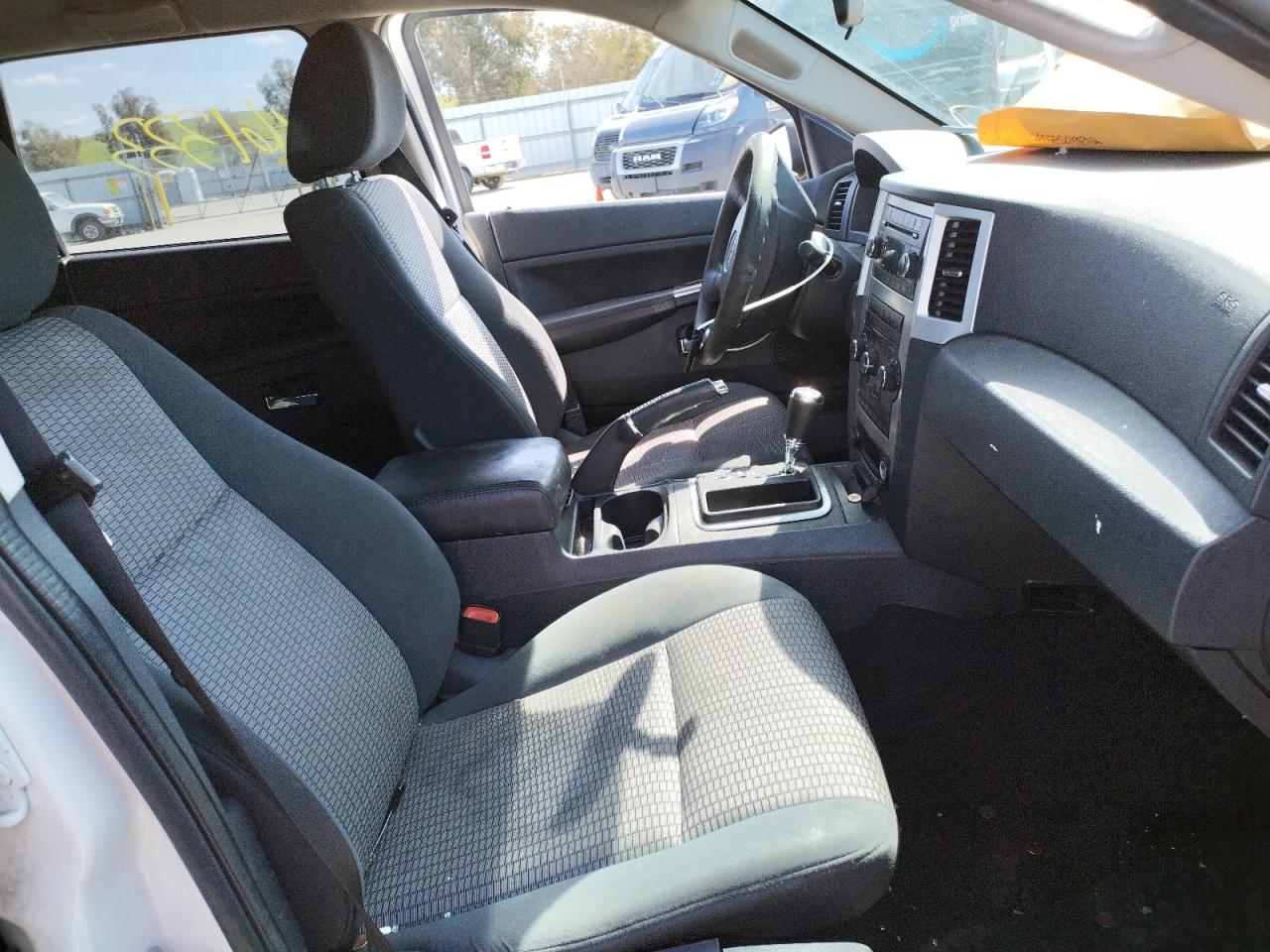 Photo 5 from auction – 2010 JEEP GRAND CHER with VIN 1J4PS4GK3AC155207