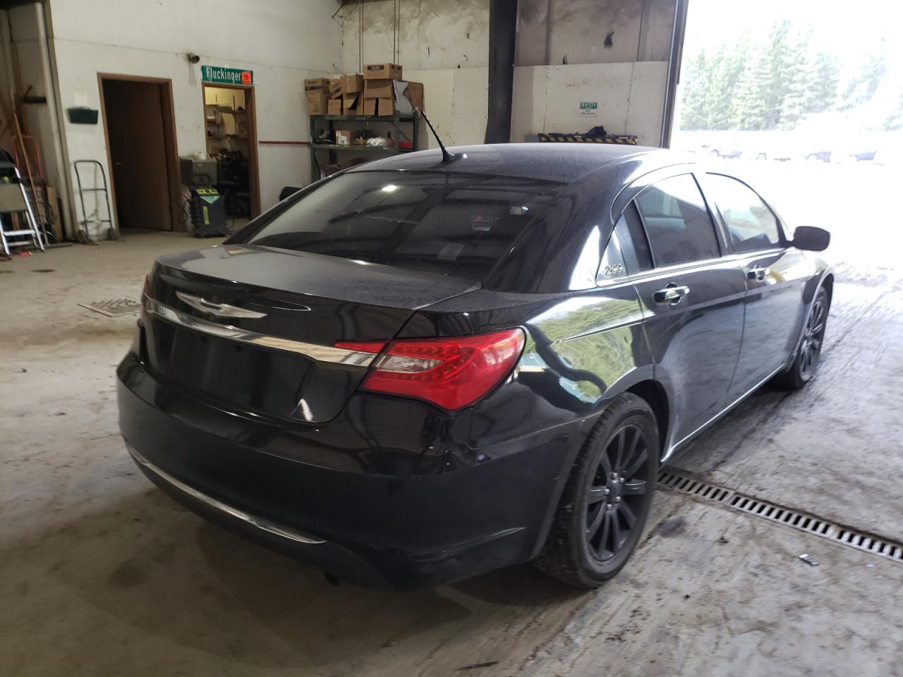 Photo 4 from auction – 2013 CHRYSLER 200 TOURIN with VIN 1C3CCBBB4DN764543