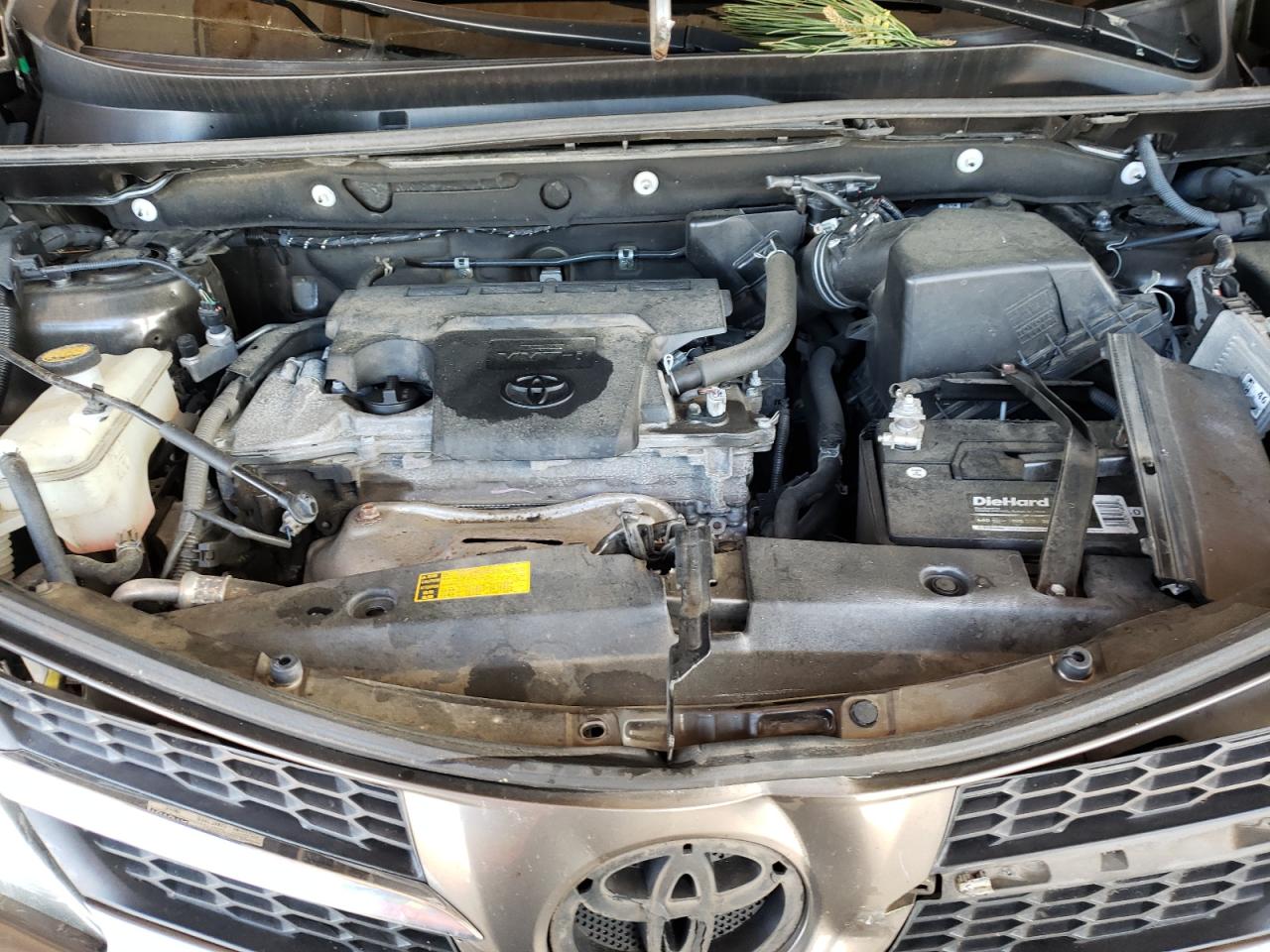 Photo 7 from auction – 2015 TOYOTA RAV4 LIMIT with VIN 2T3YFREV8FW190046