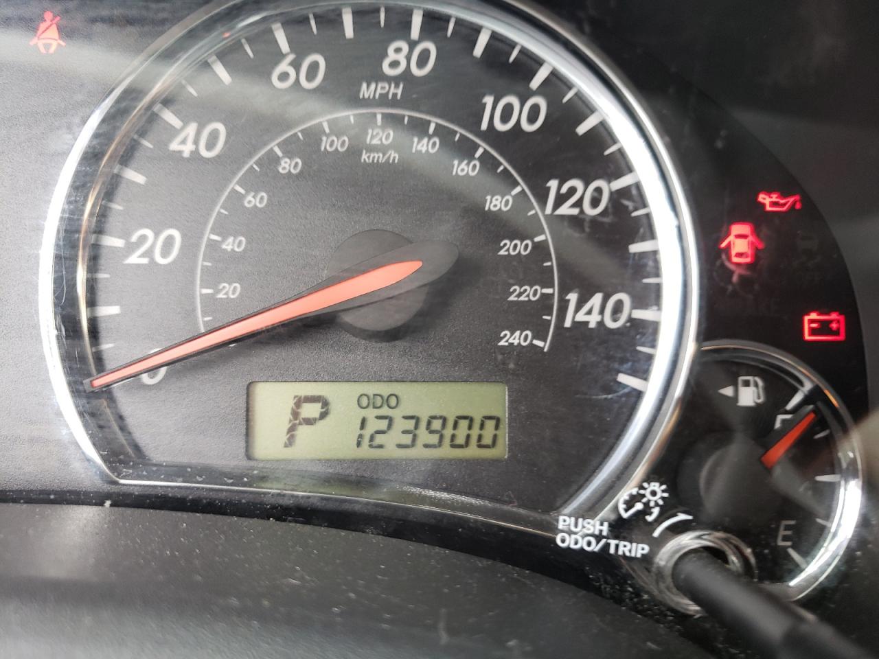 Photo 8 from auction – 2012 TOYOTA COROLLA BA with VIN 5YFBU4EE7CP006574