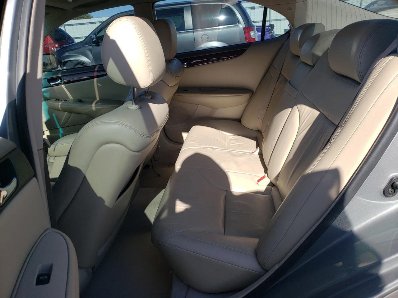 Photo 6 from auction – 2002 LEXUS ES 300 with VIN JTHBF30G120022239