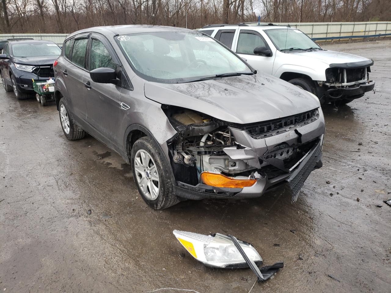 FORD ESCAPE S 2013 with VIN 1FMCU0F71DUB92593 - Photo from auction