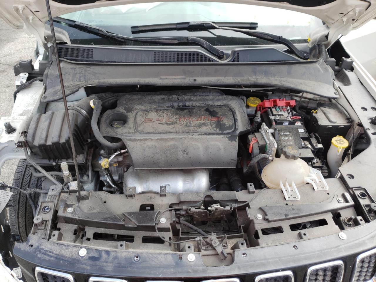 Photo 7 from auction – 2020 JEEP COMPASS LI with VIN 3C4NJDCB4LT119569