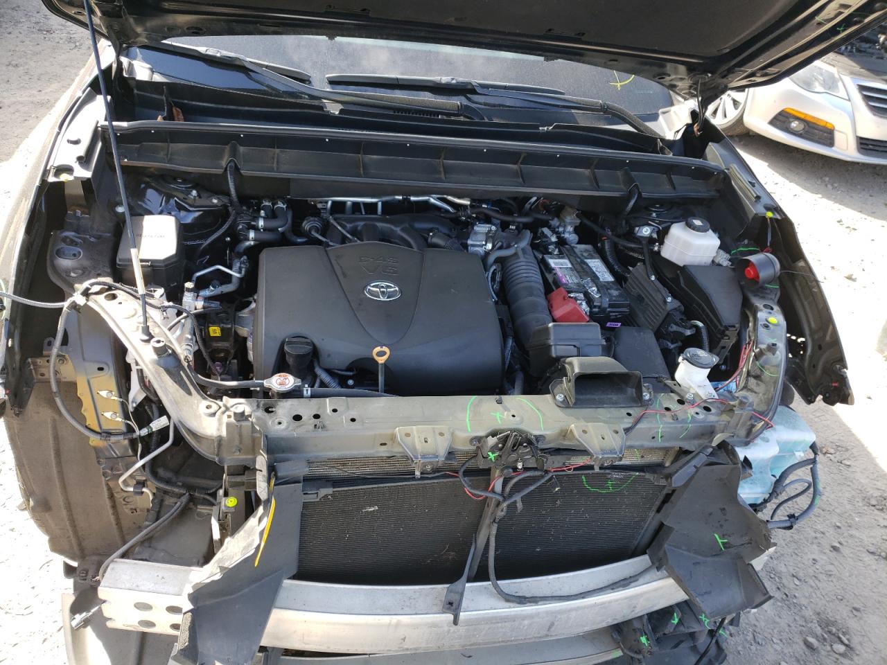 Photo 7 from auction – 2020 TOYOTA HIGHLANDER with VIN 5TDHZRBH6LS011537