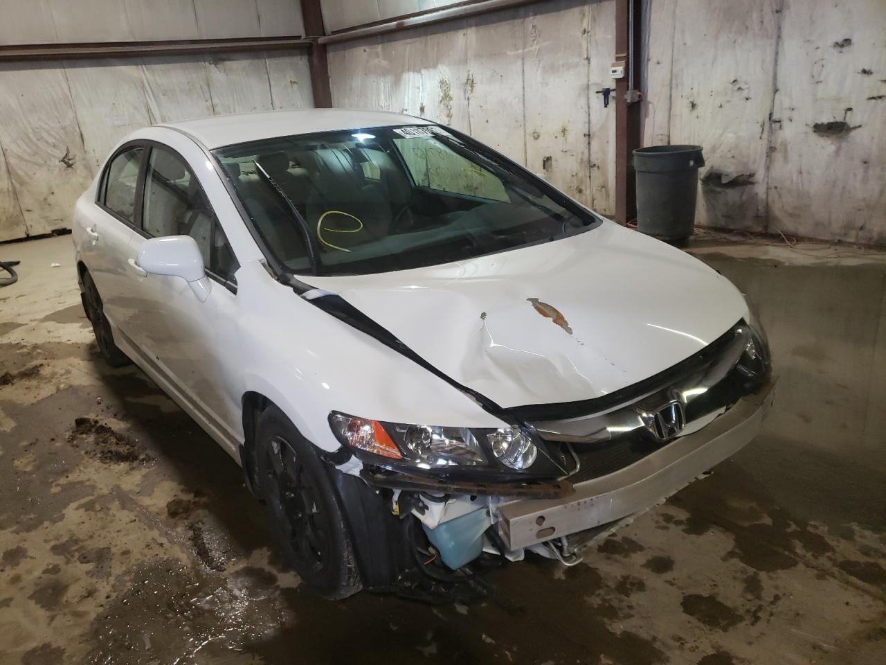 HONDA CIVIC LX 2009 with VIN 19XFA16599E030747 - Photo from auction