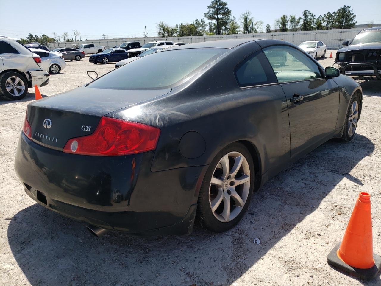 Photo 4 from auction – 2004 INFINITI G35 with VIN JNKCV54E44M816997