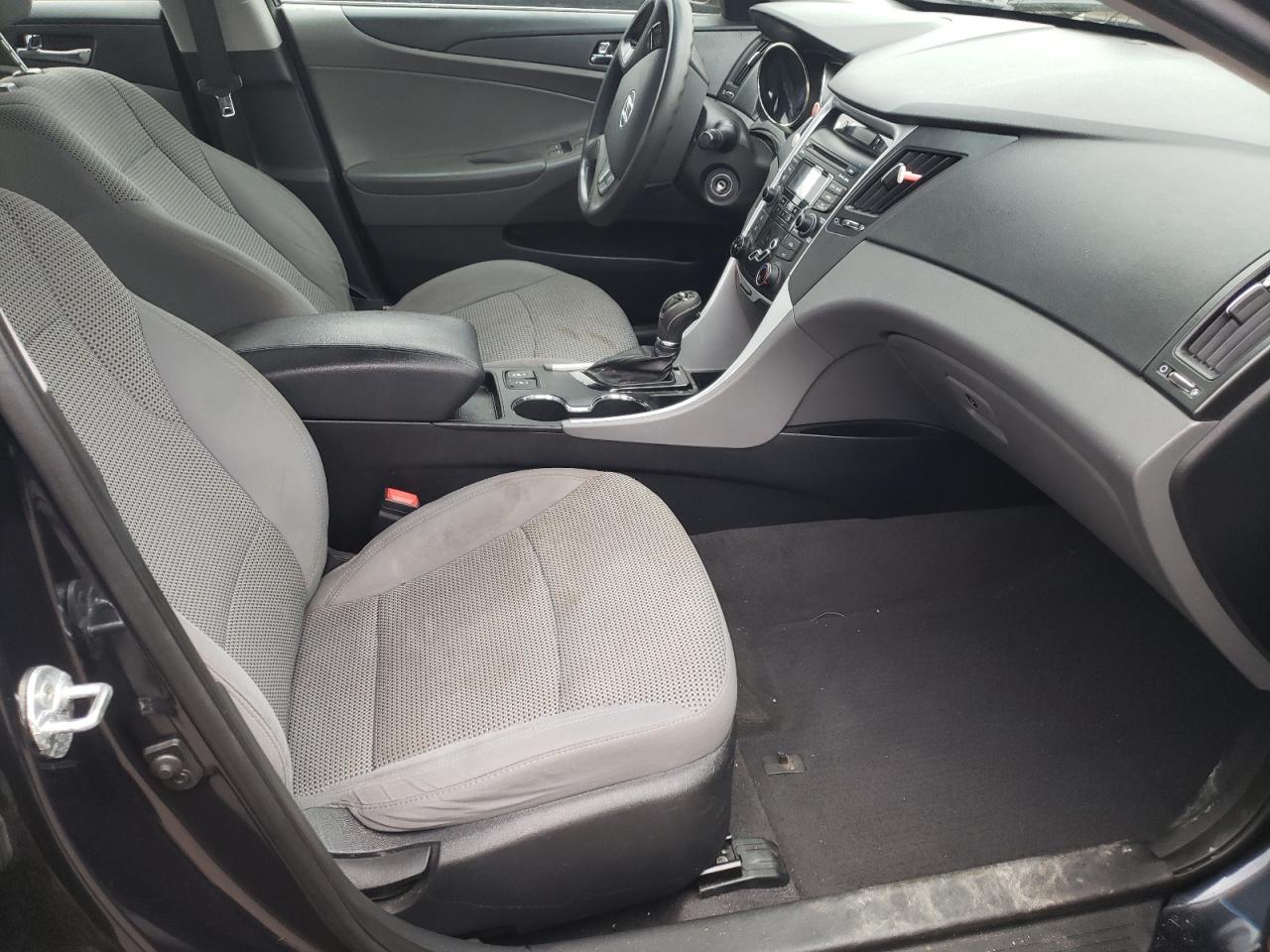 Photo 5 from auction – 2013 HYUNDAI SONATA GLS with VIN 5NPEB4ACXDH504323