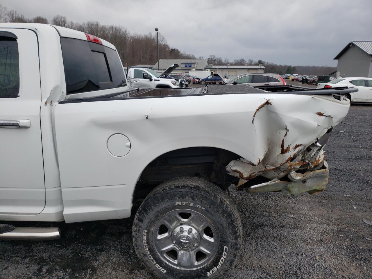 Photo 9 from auction – 2017 RAM 2500 SLT with VIN 3C6UR5DL2HG693385