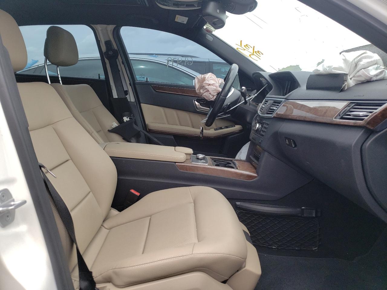 Photo 5 from auction – 2013 MERCEDES-BENZ E 350 with VIN WDDHF5KB2DA666134