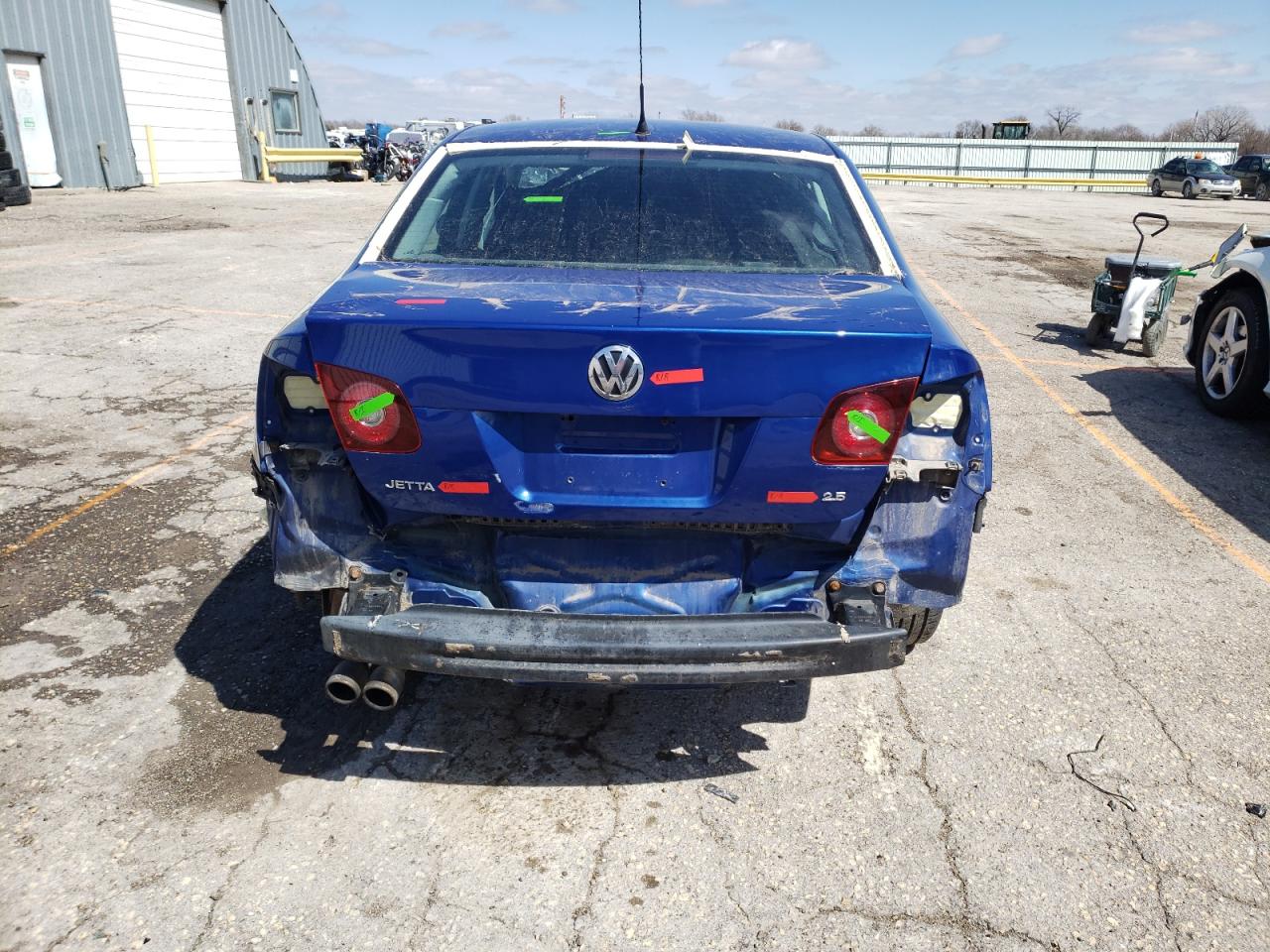 Photo 9 from auction – 2008 VOLKSWAGEN JETTA S with VIN 3VWJM71K98M092295