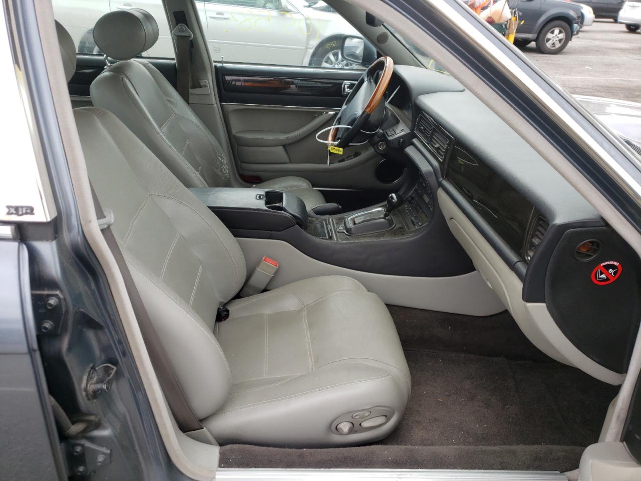Photo 5 from auction – 1997 JAGUAR XJR with VIN SAJPX1149VC808663