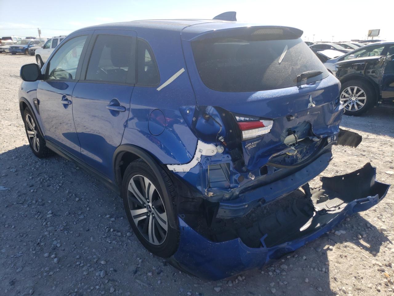 Photo 3 from auction – 2021 MITSUBISHI OUTLANDER with VIN JA4APUAU2MU010983