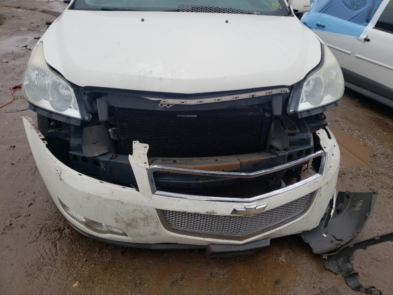 Photo 9 from auction – 2011 CHEVROLET TRAVERSE L with VIN 1GNKVLED7BJ302655