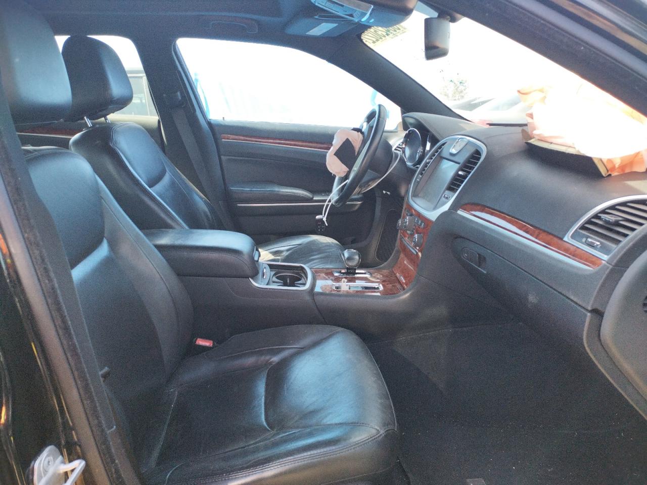Photo 5 from auction – 2013 CHRYSLER 300 with VIN 2C3CCAAG3DH551177