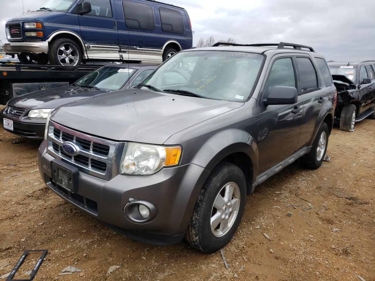 Photo 2 from auction – 2009 FORD ESCAPE XLT with VIN 1FMCU03709KC38440