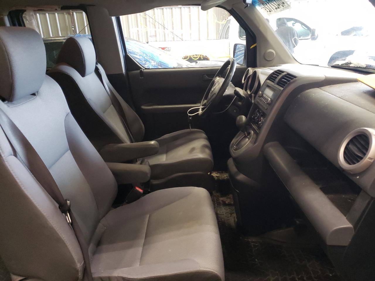 Photo 5 from auction – 2008 HONDA ELEMENT EX with VIN 5J6YH28778L011736