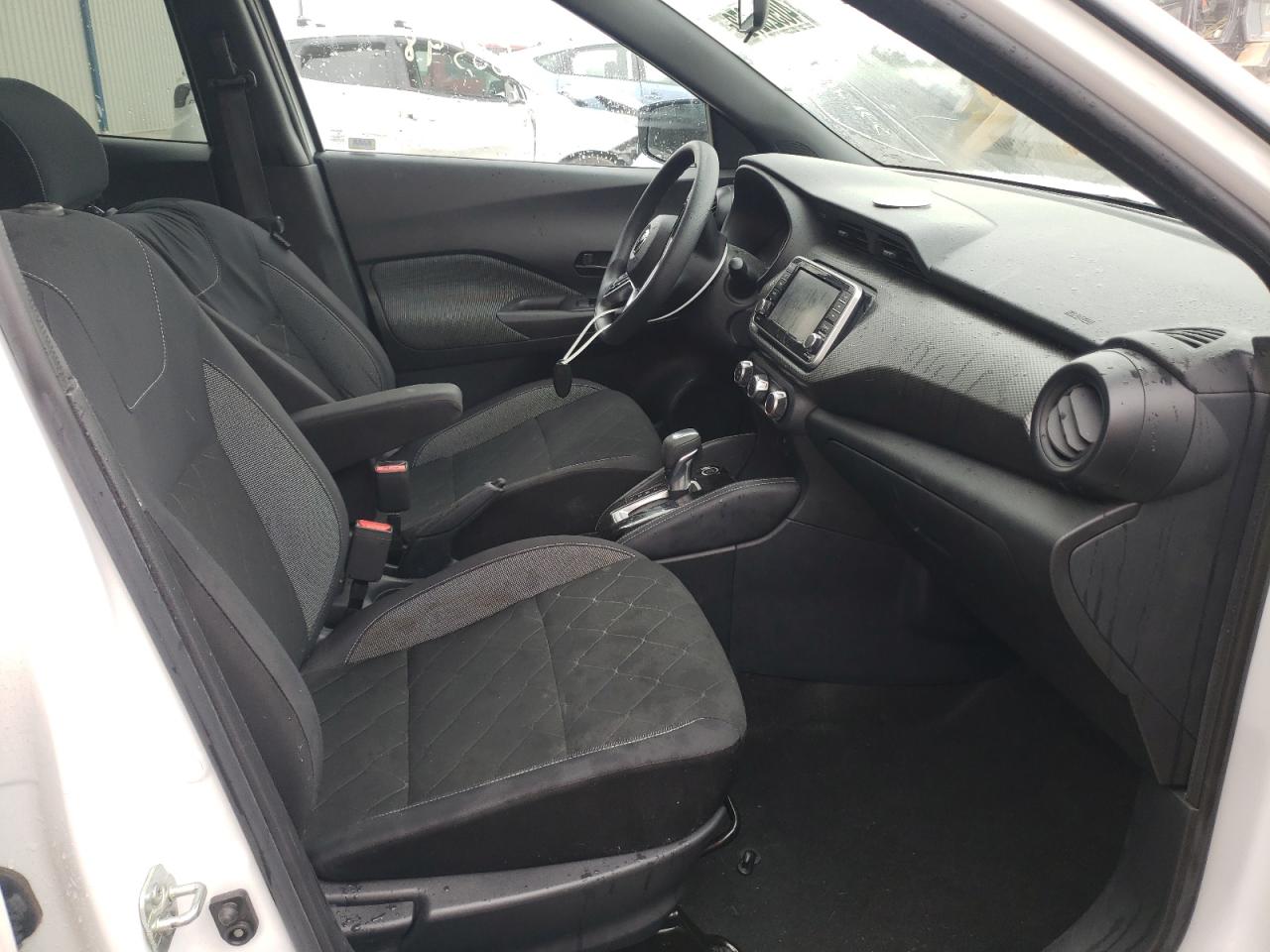 Photo 5 from auction – 2019 NISSAN KICKS S with VIN 3N1CP5CU3KL511778