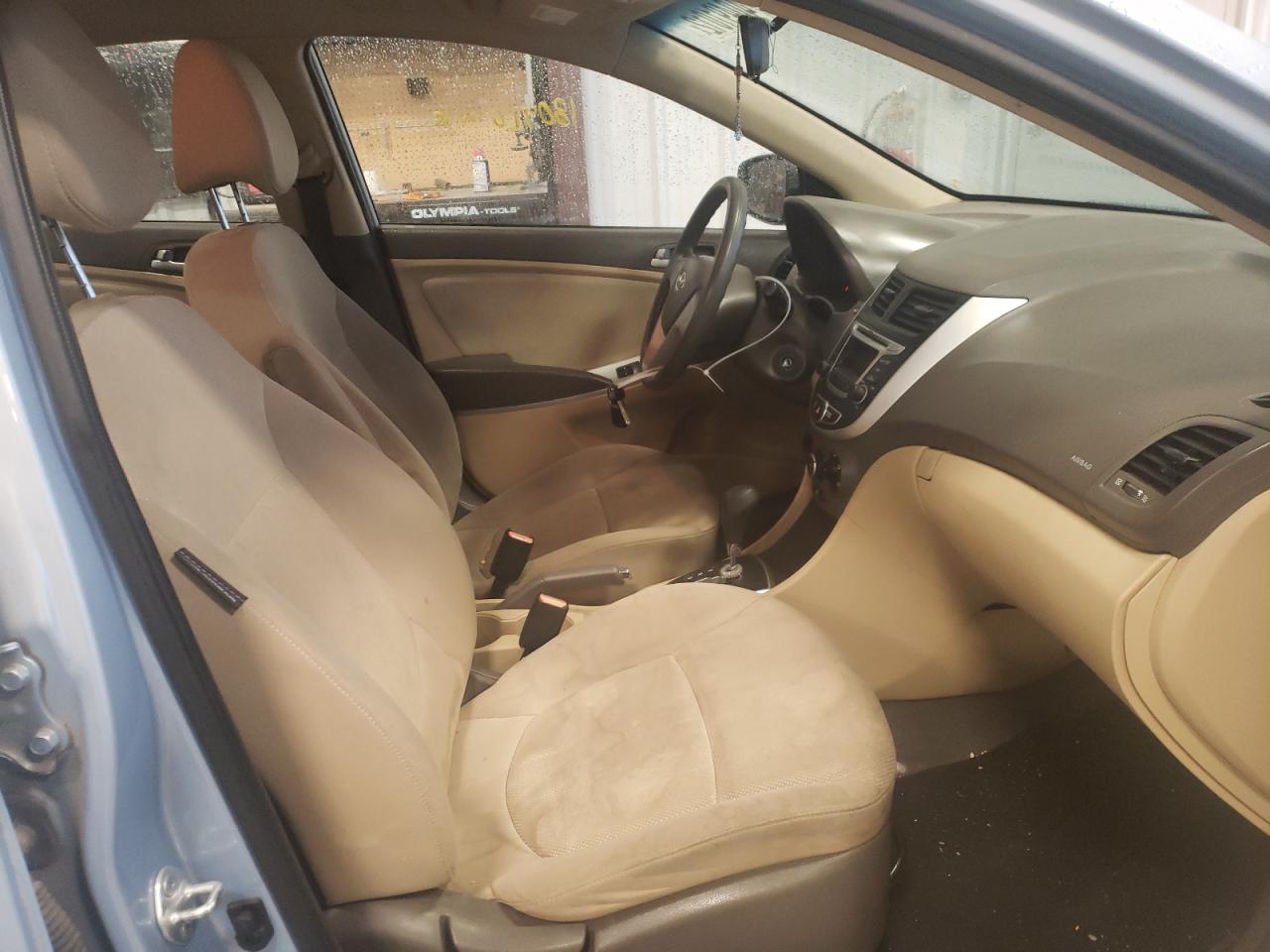 Photo 5 from auction – 2014 HYUNDAI ACCENT GLS with VIN KMHCT4AEXEU590922