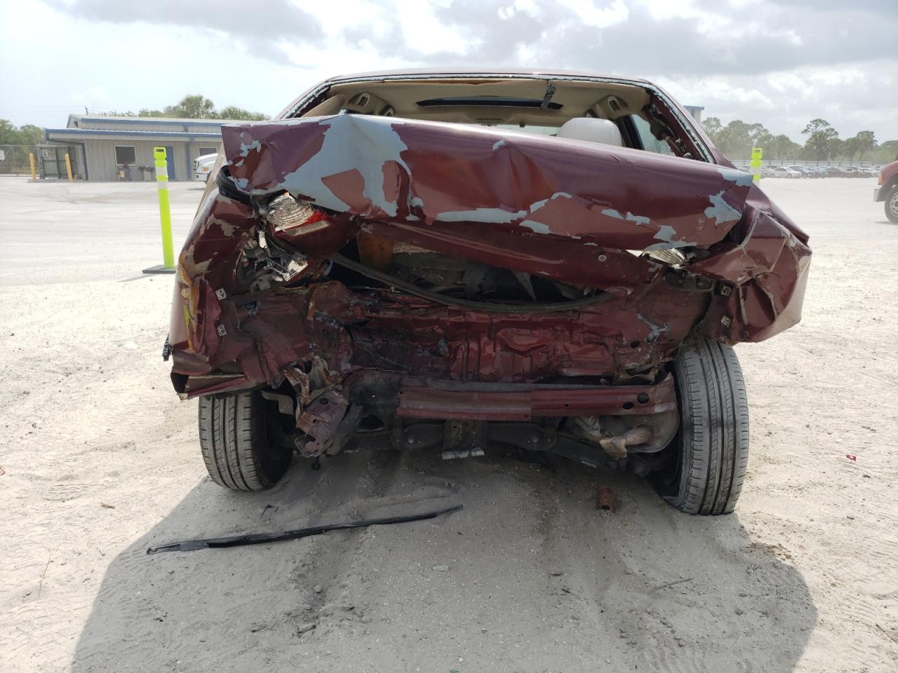 Photo 9 from auction – 2003 HONDA CIVIC EX with VIN 2HGES26753H555561