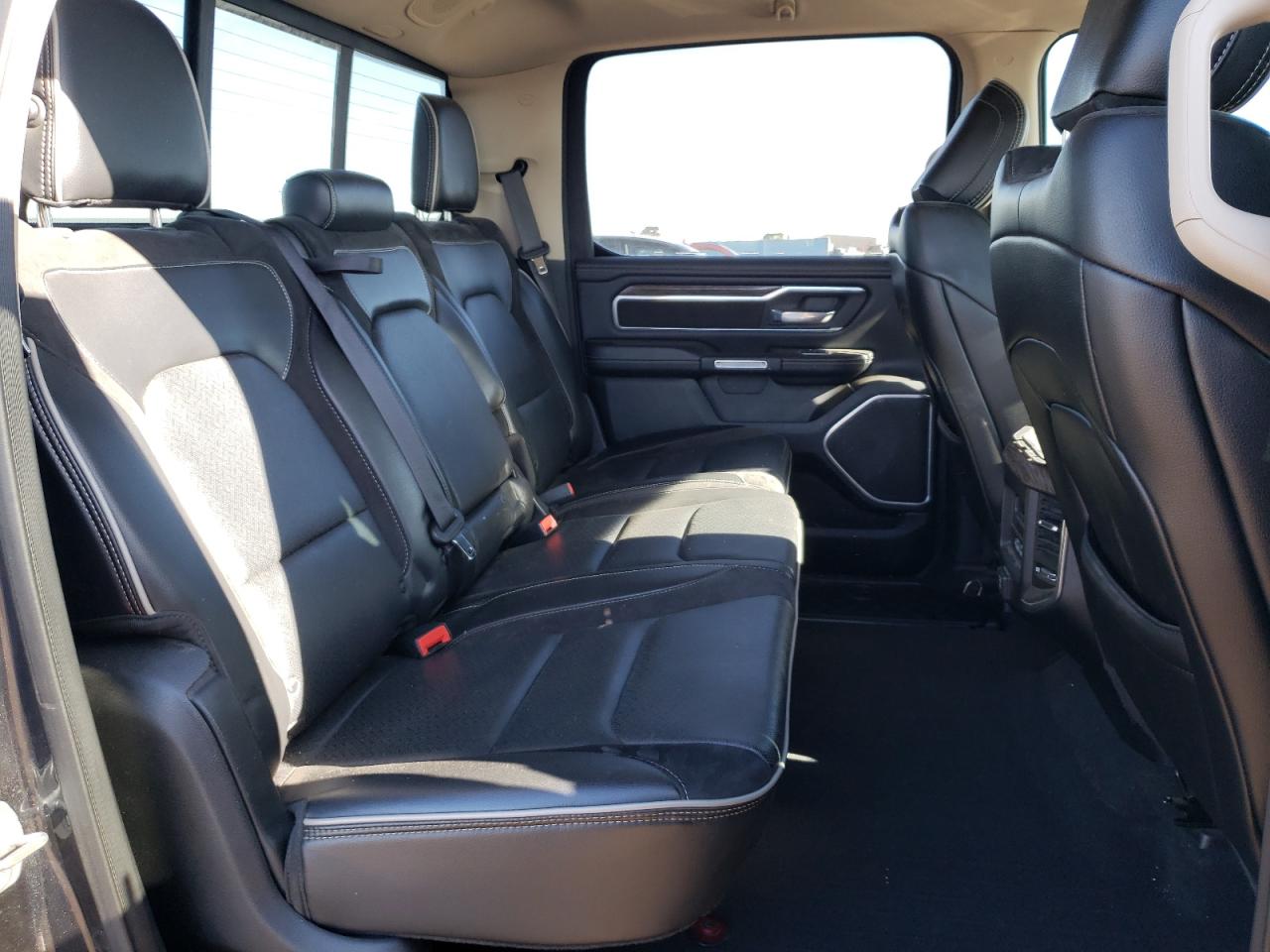 Photo 6 from auction – 2019 RAM 1500 LARAM with VIN 1C6SRFJTXKN603335