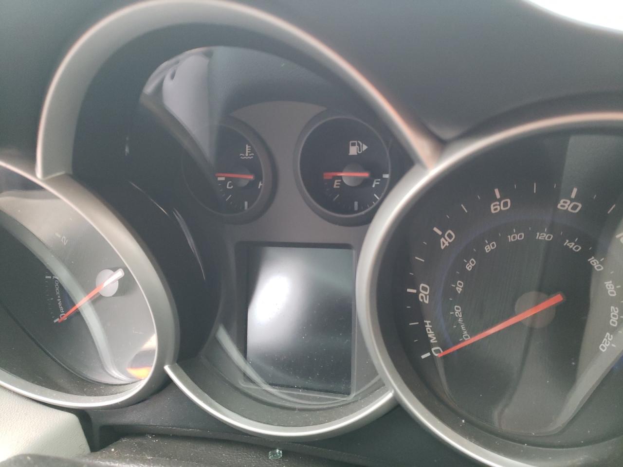Photo 8 from auction – 2012 CHEVROLET CRUZE LS with VIN 1G1PC5SH6C7382805