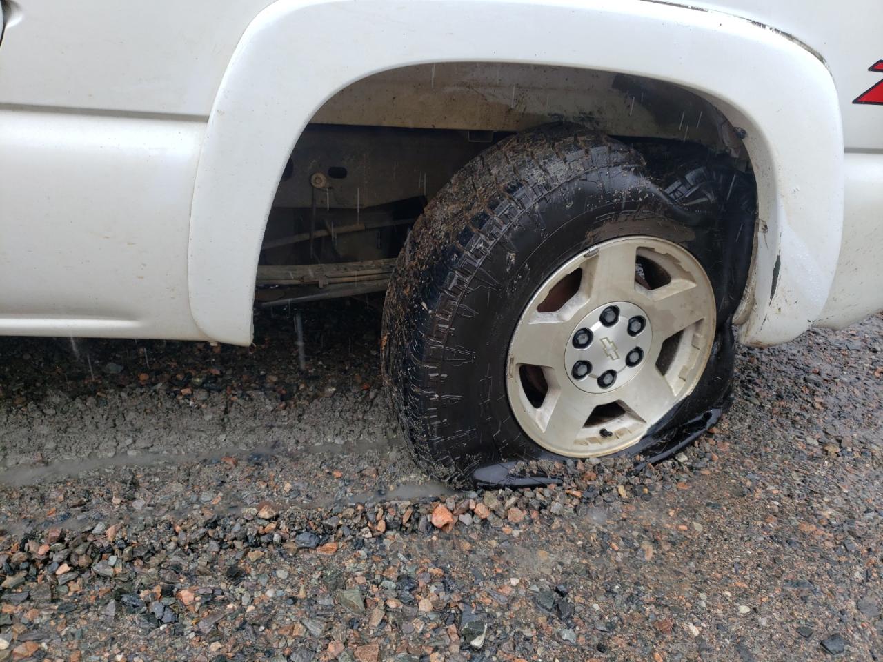 Photo 10 from auction – 2005 CHEVROLET silverado with VIN 1GCEK19B65E126917