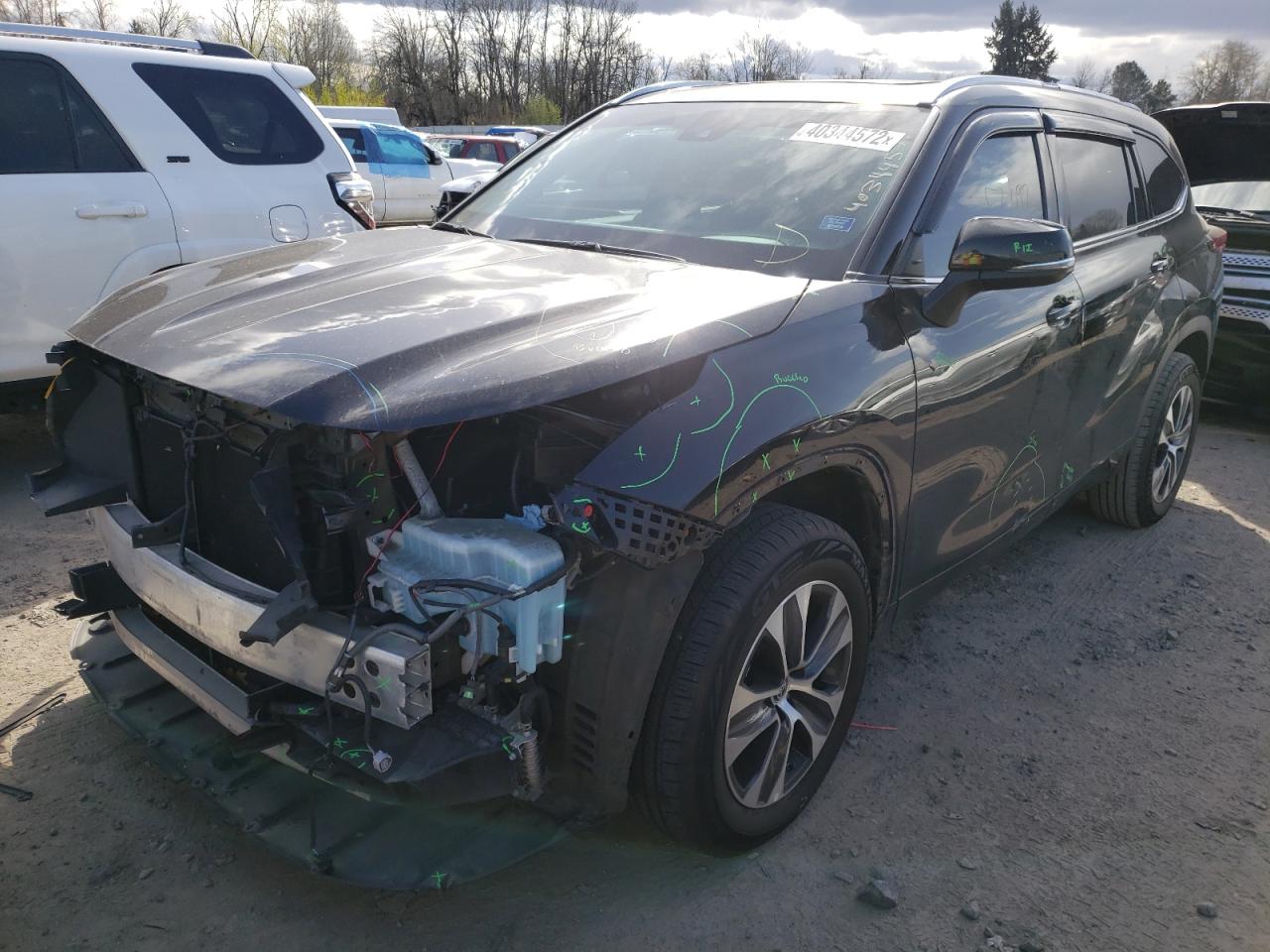 Photo 2 from auction – 2020 TOYOTA HIGHLANDER with VIN 5TDHZRBH6LS011537