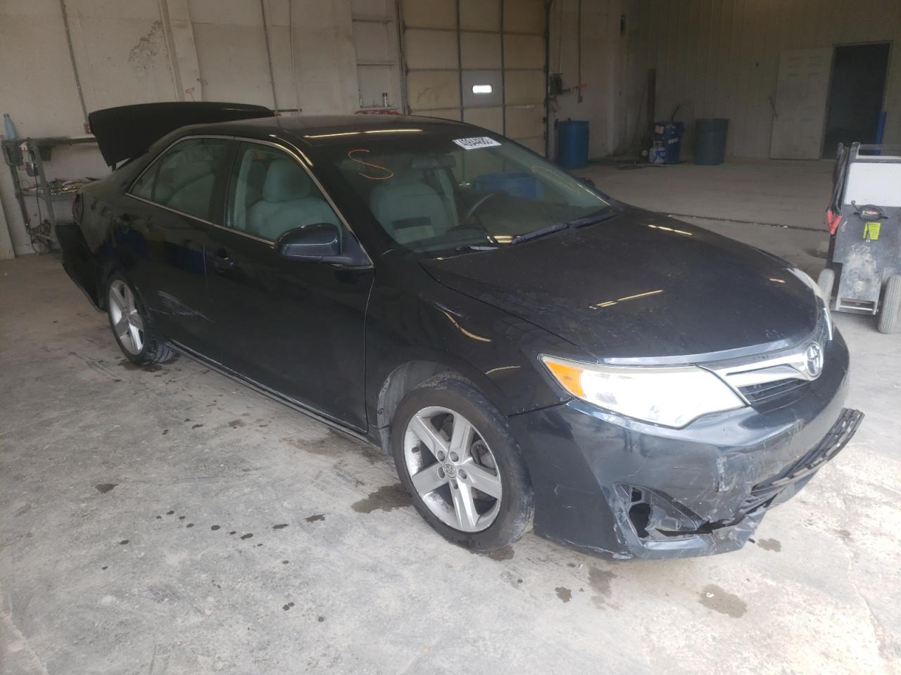 TOYOTA CAMRY L 2014 with VIN 4T4BF1FK8ER388148 - Photo from auction