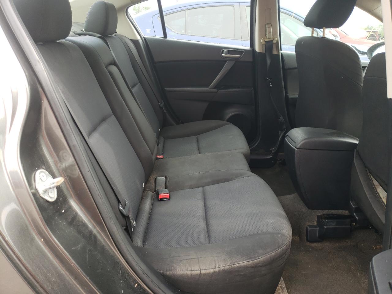Photo 6 from auction – 2010 MAZDA 3 I with VIN JM1BL1SF7A1312092