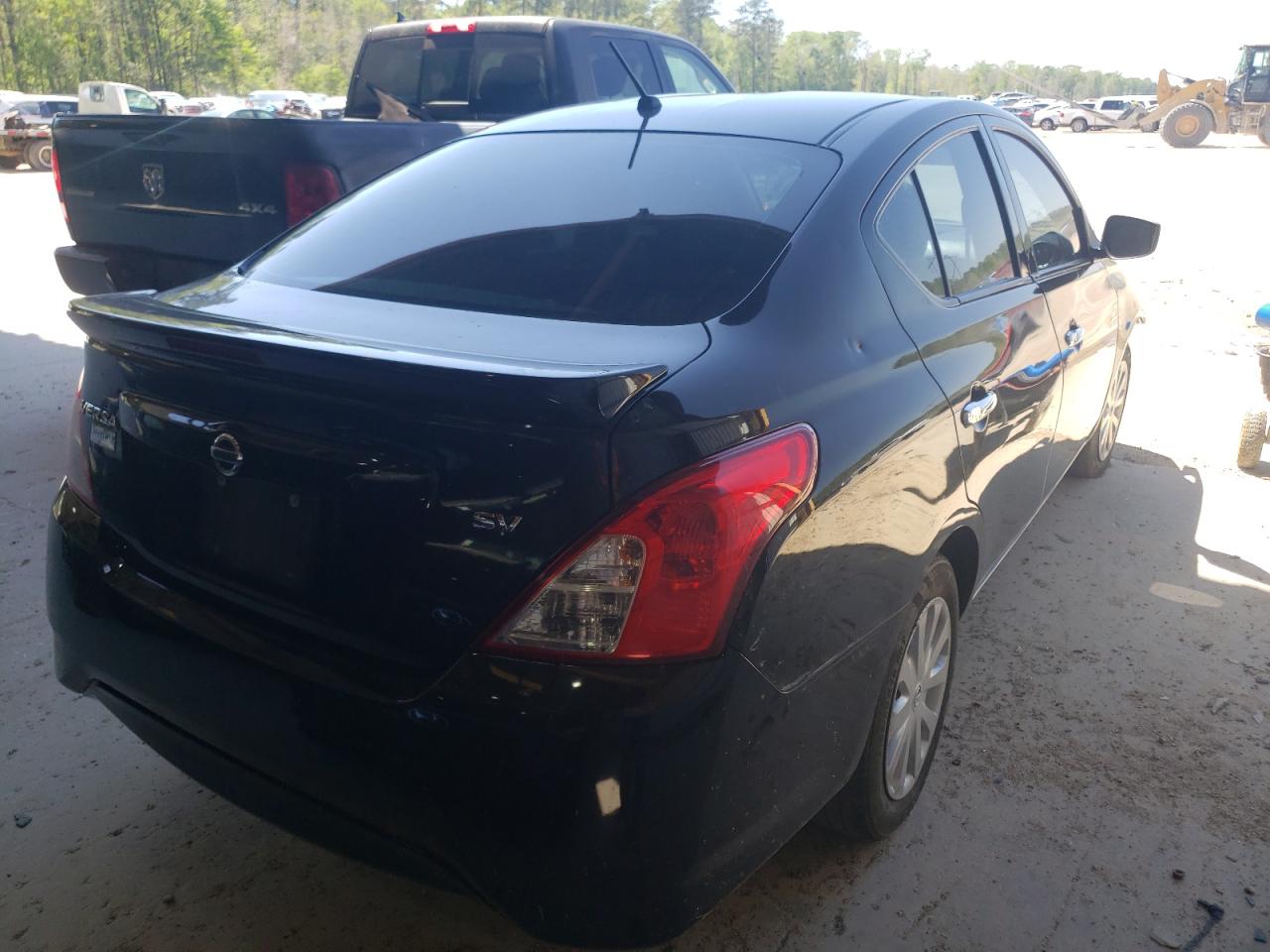 Photo 4 from auction – 2019 NISSAN VERSA S with VIN 3N1CN7AP0KL820493