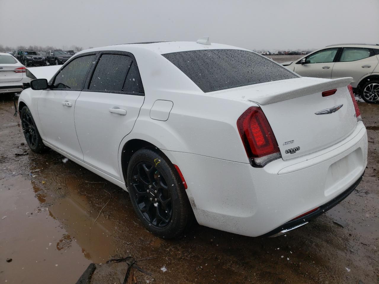 Photo 3 from auction – 2017 CHRYSLER 300 S with VIN 2C3CCAGGXHH616748