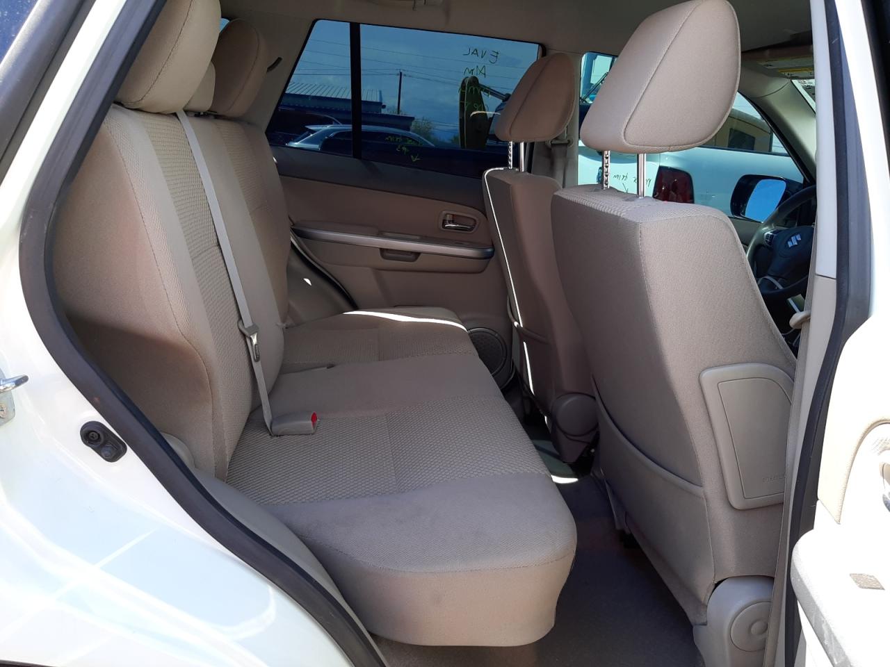 Photo 6 from auction – 2011 SUZUKI GRAND VITA with VIN JS3TE0D2XB4101120