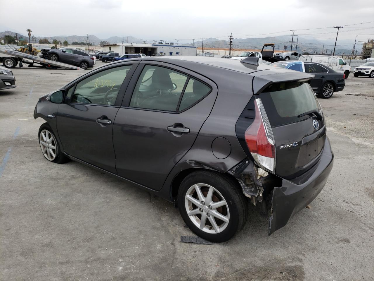 Photo 3 from auction – 2015 TOYOTA PRIUS C with VIN JTDKDTB33F1092729