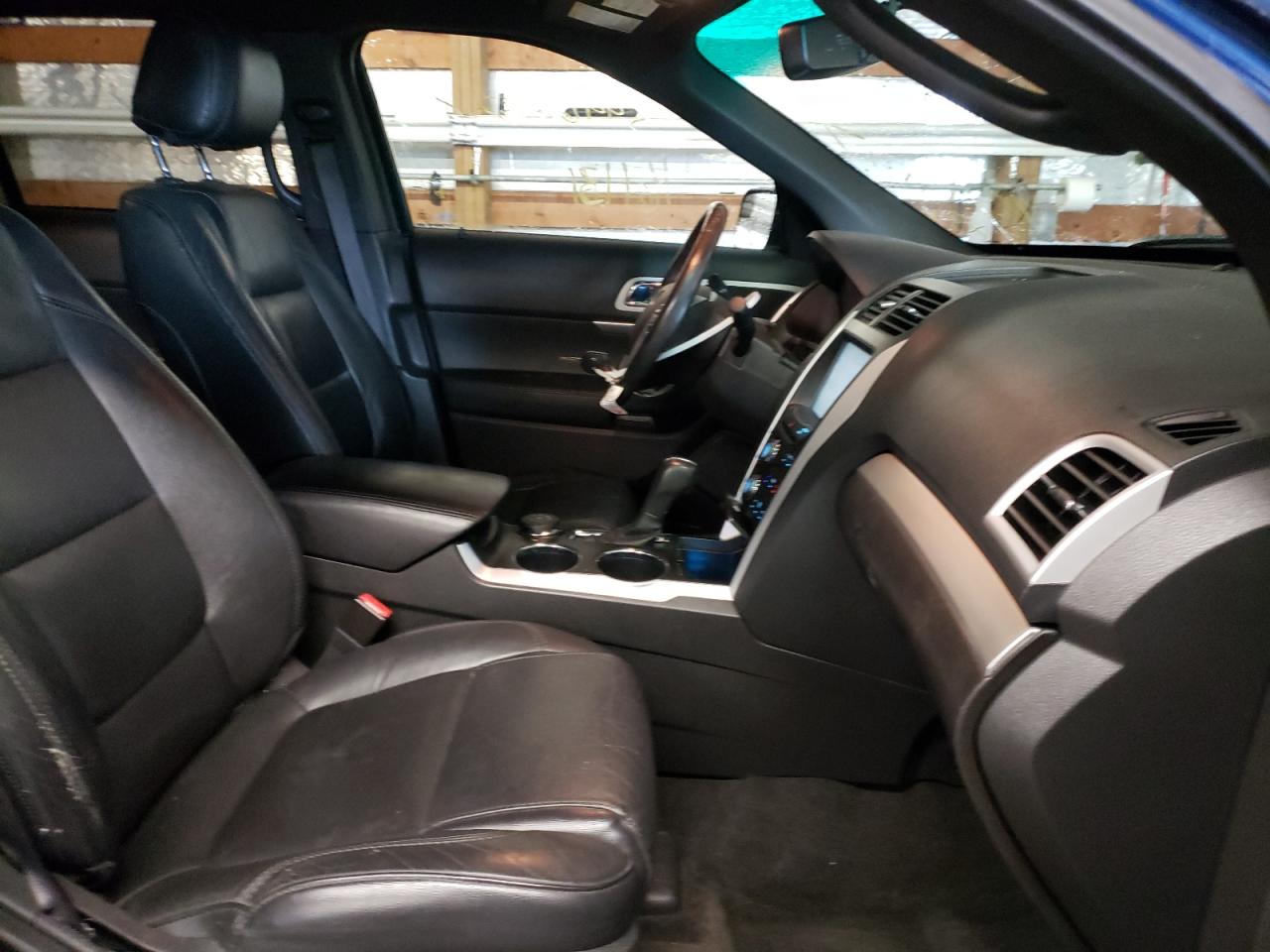Photo 5 from auction – 2012 FORD EXPLORER X with VIN 1FMHK8D85CGA80947